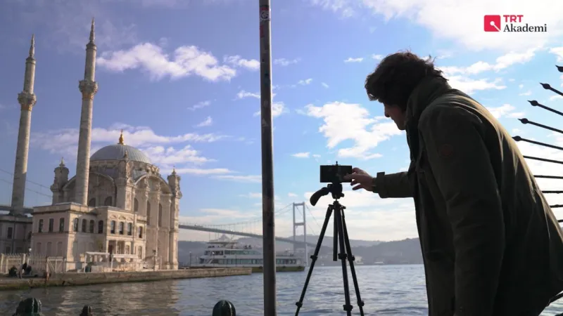 Akıllı telefon ile yapabileceklerinizi TRT Akademi ile keşfedin