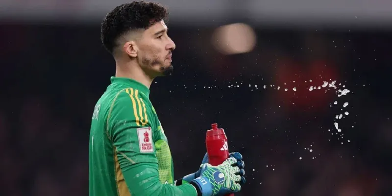 Altay Bayındır'dan Şaşırtan Hareket! Dzeko'nun İfadesi Her Şeyi Anlattı