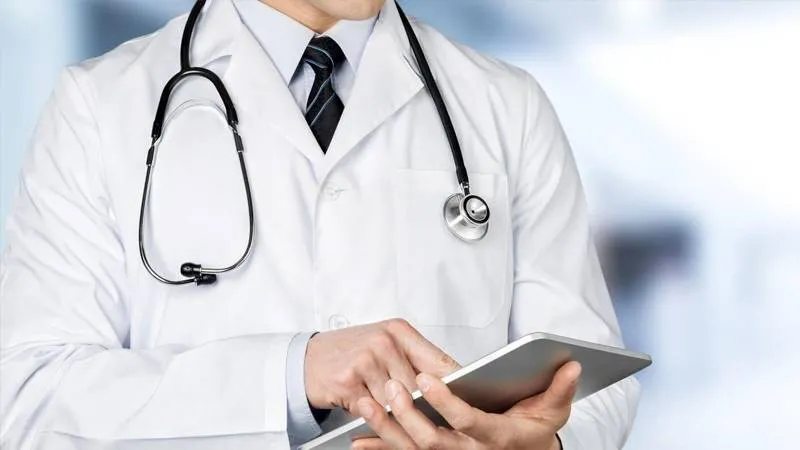 Bakanlıktan randevu krizine çözüm: Aile hekimleri, bir günlük eğitimle 'dermatolog' oldu 