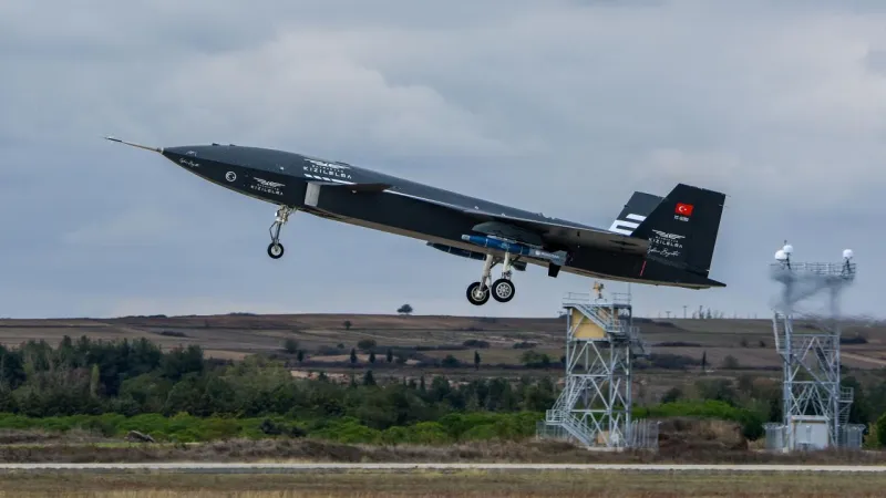 Bayraktar KIZILELMA'dan dünyada bir ilk