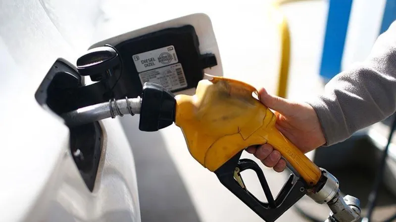 Benzine indirim geldi