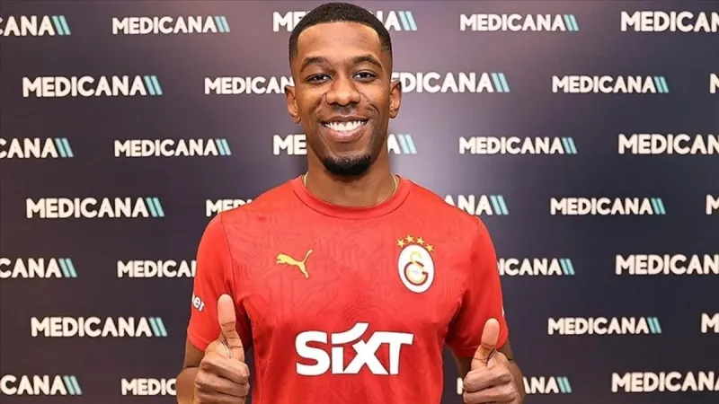 Carlos Cuesta Galatasaray'da devam etmek istiyor