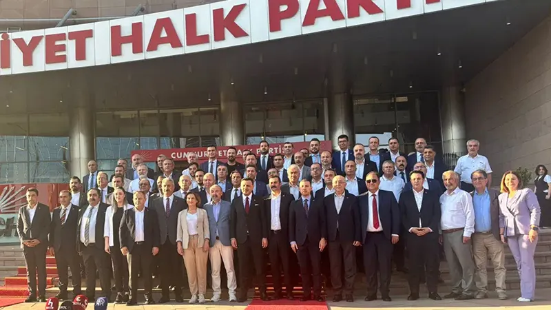 CHP'de Kılıçdaroğlu'na Veda Çağrısı! 81 İl Başkanından Şok Hamle!