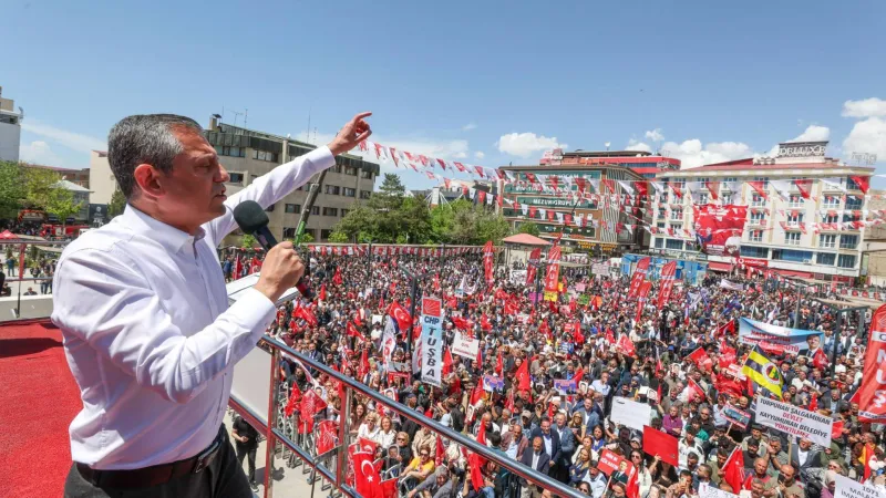 CHP Bursa Mitingi Afiş Krizi! TMSF'den Şok Karar!