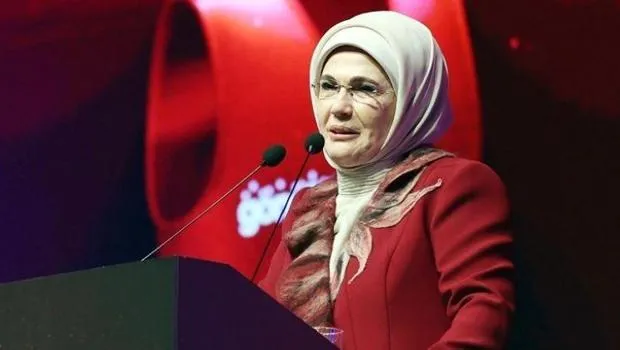 Emine Erdoğan'dan Gençlere Çağrı: Sıfır Atıkla Dünyayı Kurtar!