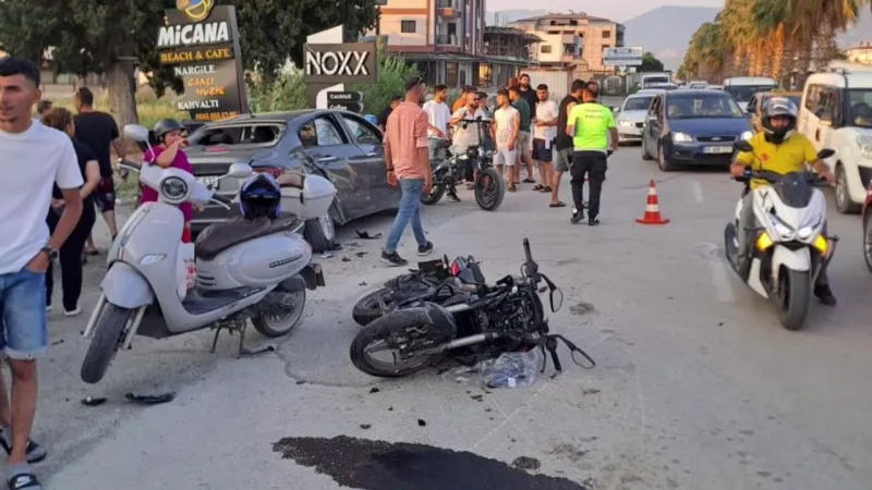 Feci Kaza: Motosiklet otomobile ok gibi saplandı! 1 ölü, 1 yaralı