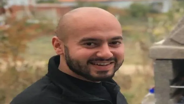 Feci Kaza! Öğretmen Yılmaz Hayatını Kaybetti, Ailesi Yaralı