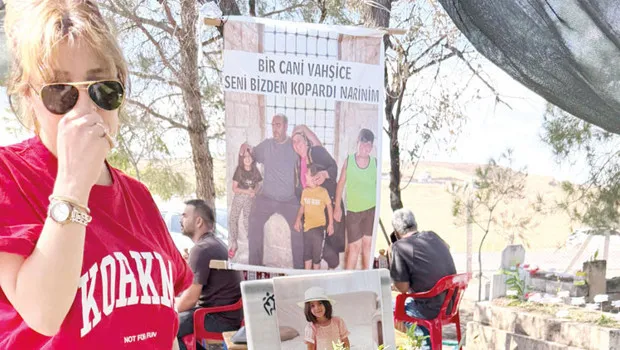 Gonca Vuslateri'den Yürek Yakan Ziyaret: Narin'in Mezarı Başında Gözyaşları Sel Oldu!