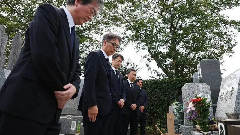 Haksız yere tutuklandı, mide kanserinden öldü; Japon yetkililer mezarı başında özür diledi