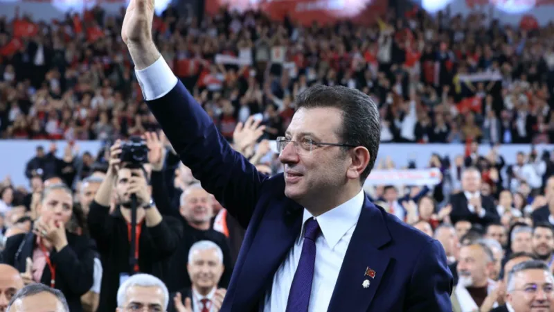 İmamoğlu'ndan çarpıcı mesaj! 'Dönen dönsün...'