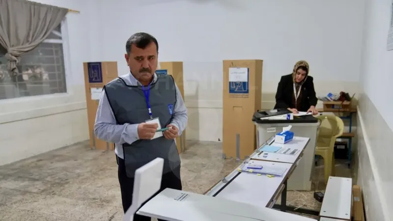Irak sandık başında! İlk oylar kullanılmaya başlandı