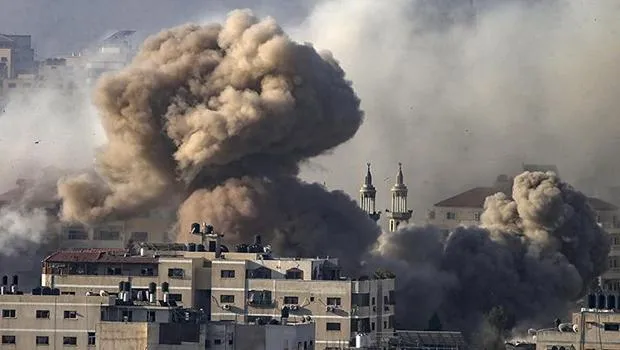 İsrail'in Gazze'nin batısında kampı bombaladı: 7 kişi hayatını kaybetti