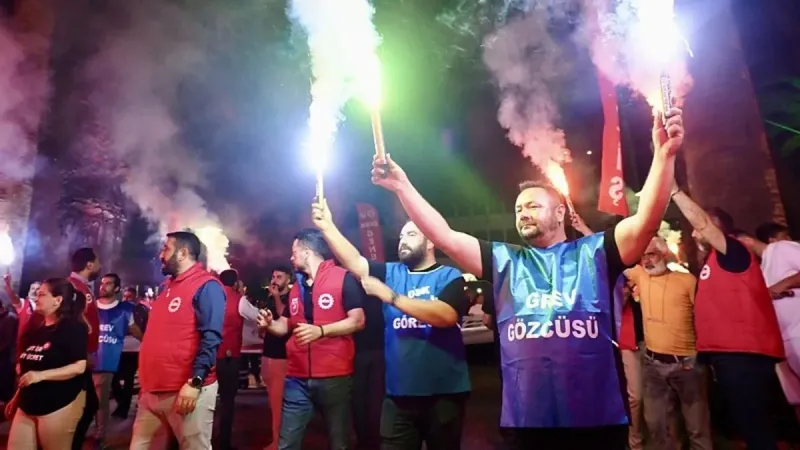 İzmir'de Grev Alarmı! Belediyede Neler Oluyor?