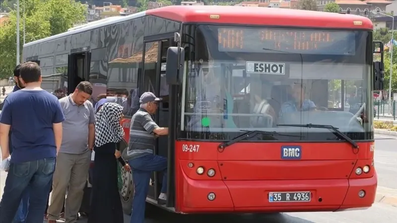 İzmir toplu ulaşım ücretlerine zam: Tam biniş 30 lira oldu
