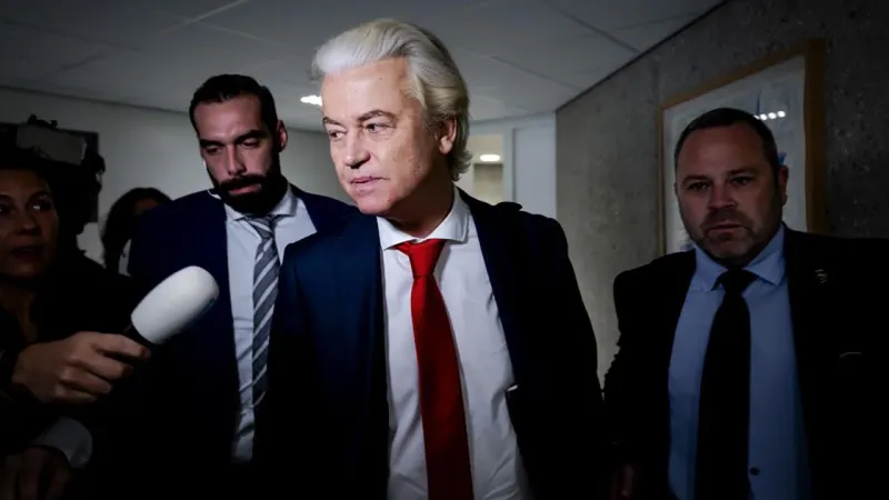Koalisyon dağıldı: Hollanda'da erken seçime gidiyor