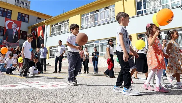 MEB duyurdu! Okullarda yeni dönem: 'Zilsiz okul' uygulaması başlıyor