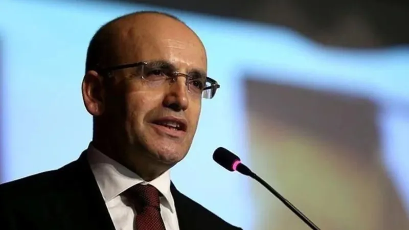 Şimşek'ten Cari Açık Savunması: Üretim Artarken Açık Sürdürülebilir mi?