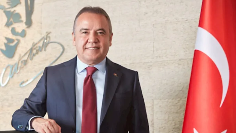 Muhittin Böcek: Oğlumun belediye üzerinde resmi ya da gayri resmi hiçbir nüfuzu söz konusu değildir
