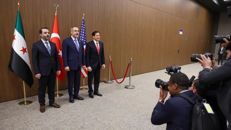 Antalya'da Sürpriz Zirve: Türkiye, ABD ve Suriye Bir Arada!