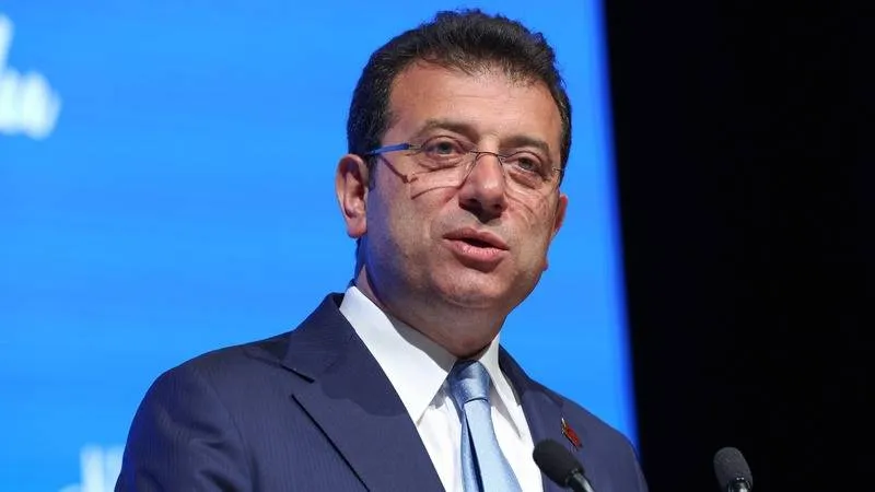 İmamoğlu'ndan Duygusal Anneler Günü Mesajı: "Özledim Anne!"