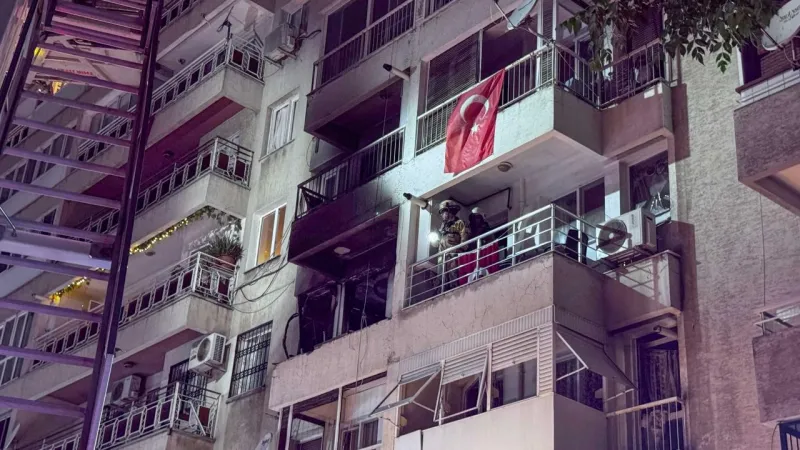 İzmir'de Korkunç Patlama! 4 Yaralı, İşte İlk Detaylar