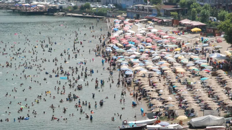 Kurban Bayramı Tatili 9 Gün Mü Olacak? Bakan Ersoy Açıkladı!