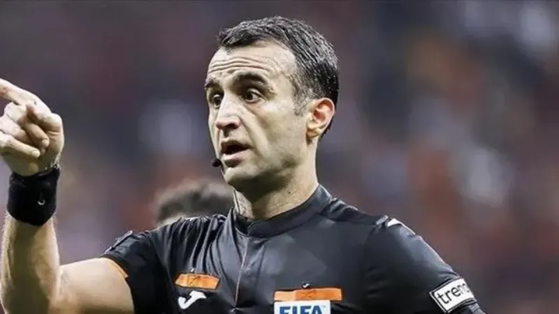 Derbi Hakemi Açıklandı! Trabzonspor-Galatasaray Maçını Kim Yönetecek?