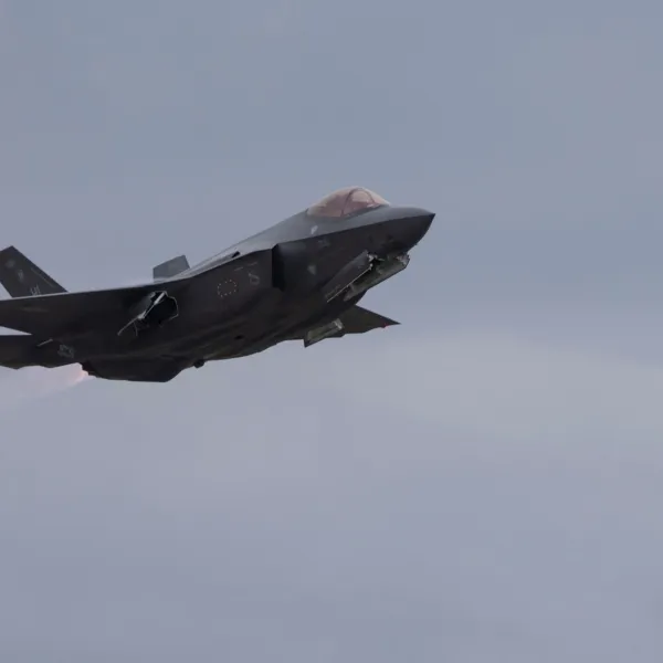 Trump'tan Yemen Savaşı Kararı! F-35'ler Tehlikede Mi?