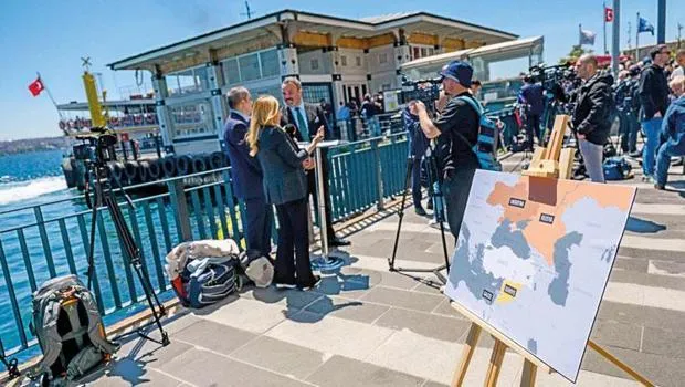 İstanbul'da Savaş Satrancı: Ukrayna ve Rusya Dolmabahçe'de!