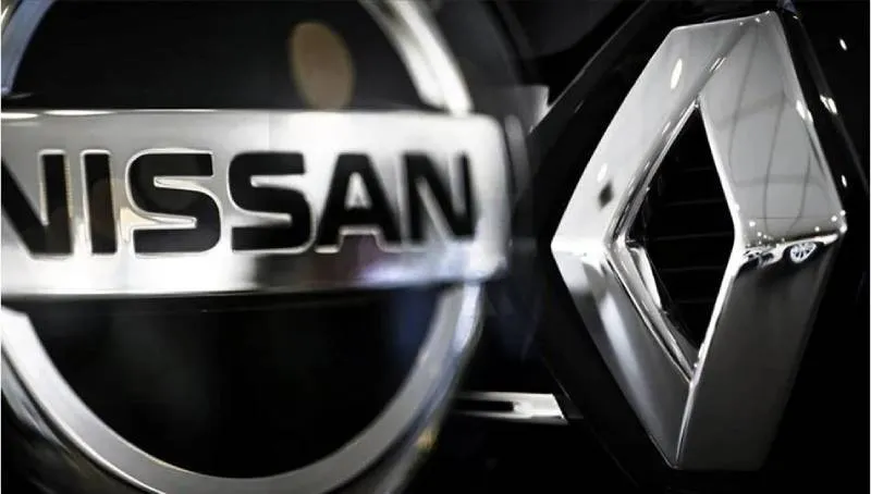 Nissan, Renault'daki hisselerini satıyor