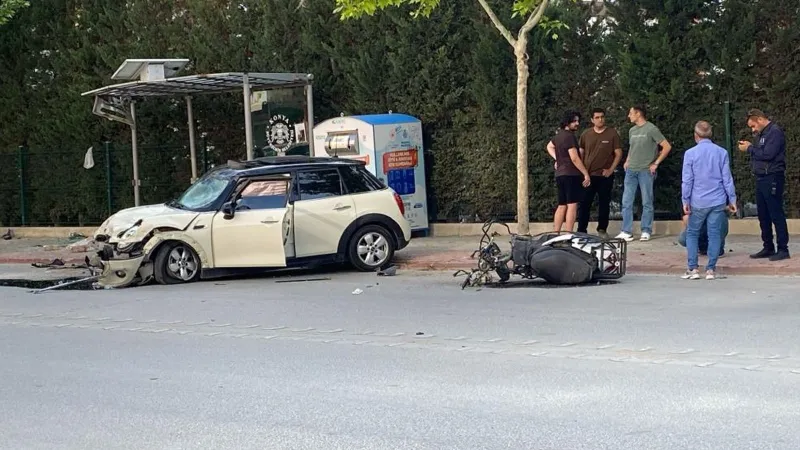 Otomobilin çarptığı 22 yaşındaki motokurye yaşamını yitirdi