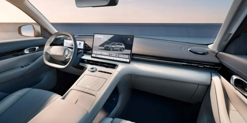Otomotive endüstrisi Geely ile dönüşüyor: Yapay zeka destekli akıllı araçlara ilk adım!