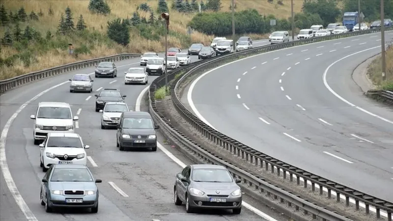 Otoyol ücretlerine yeni düzenleme: Artışlar yeniden değerleme oranına göre olacak