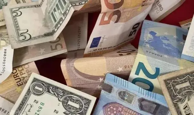 Serbest piyasada döviz açılış fiyatları 18-06-25