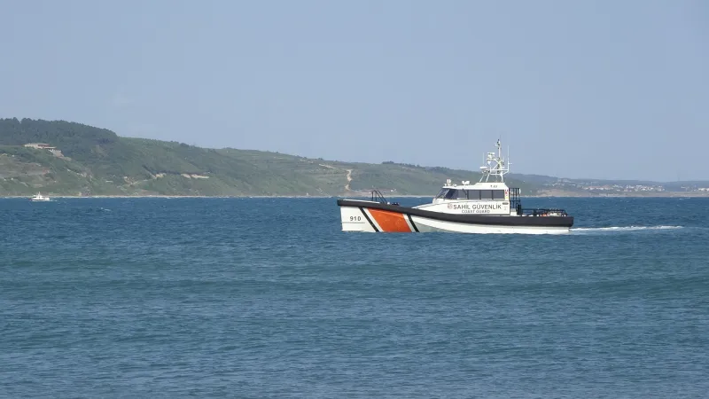 Şile'de boğulma tehlikesi geçiren 2 kişiden biri kayboldu
