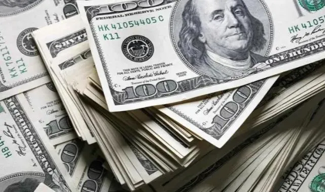 Son Dakika:Dolar/TL 40,71 seviyesinden işlem görüyor
