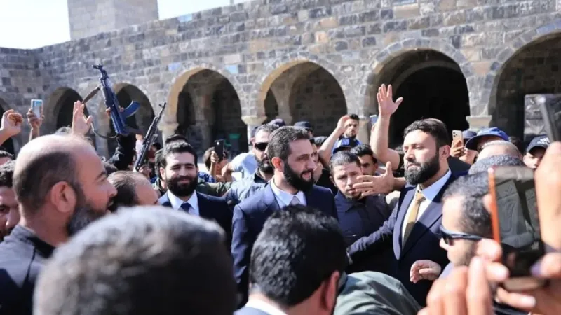 Suriye Cumhurbaşkanı Şara'dan Kurban Bayramı ziyareti: Halk coşkuyla karşıladı