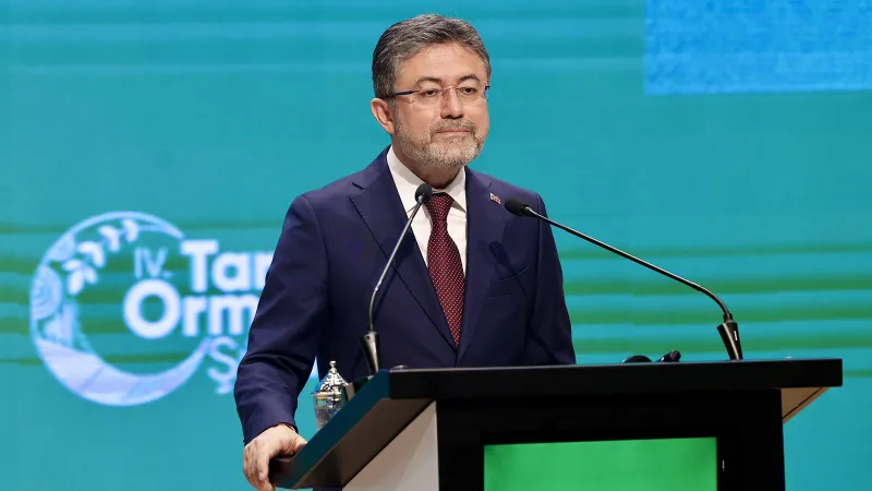 Tarım ve Orman Bakanı Yumaklı'dan yılın ilk hasadı mesajı: Hayırlı ve bereketli olsun