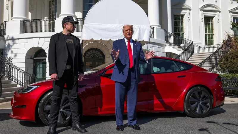 Tesla hisseleri, Trump ile Musk arasındaki gerilimin tırmanmasıyla düştü