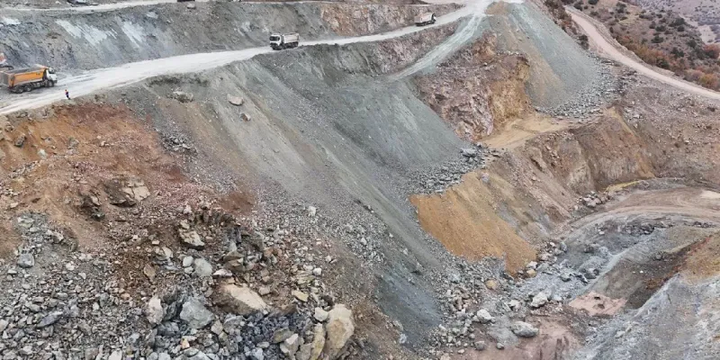 Toprak altında 14. Gün: Şantiye müdürü hala bulunamadı