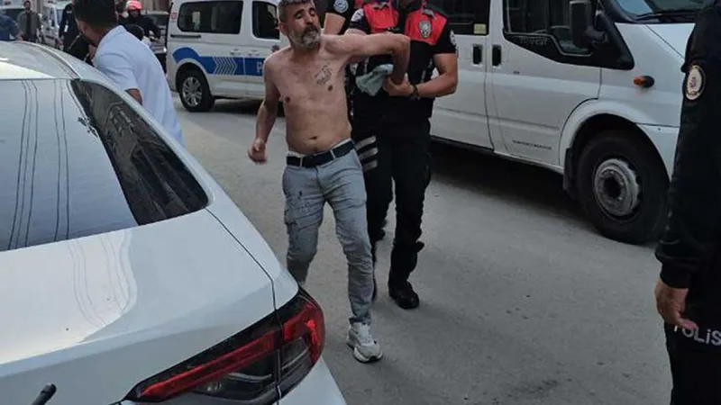 Trafikte korna çaldı diye çıkan tartışma meydan savaşına döndü