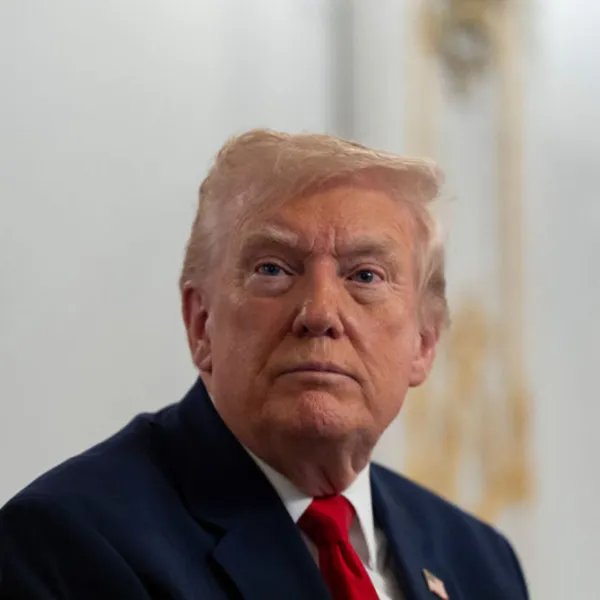 Trump, 'otomatik imza' Biden kararnamelerini feshetti