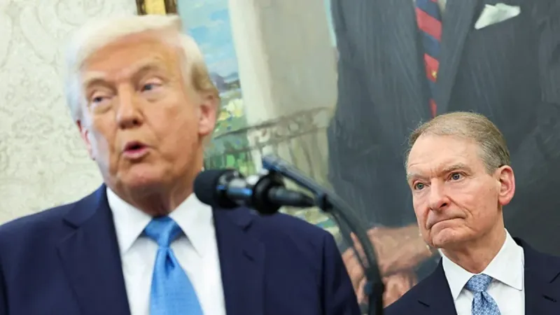 Trump’tan şok açıklama: Eski FBI Direktörü Comey’e iki suçtan iddianame