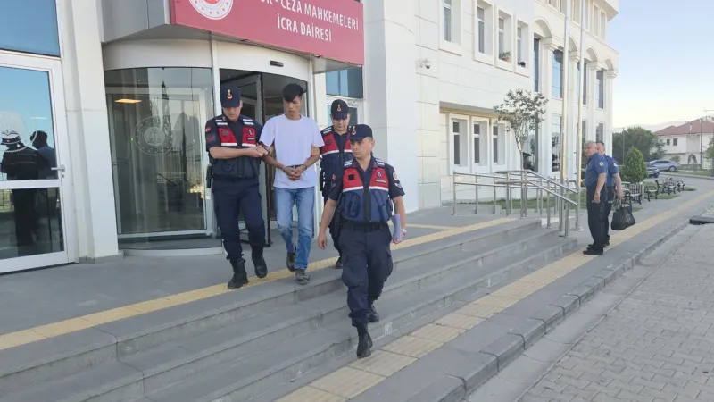 Kan Donduran Cinayet: Boğazı Kesik Halde Bulundu! 1 Gözaltı