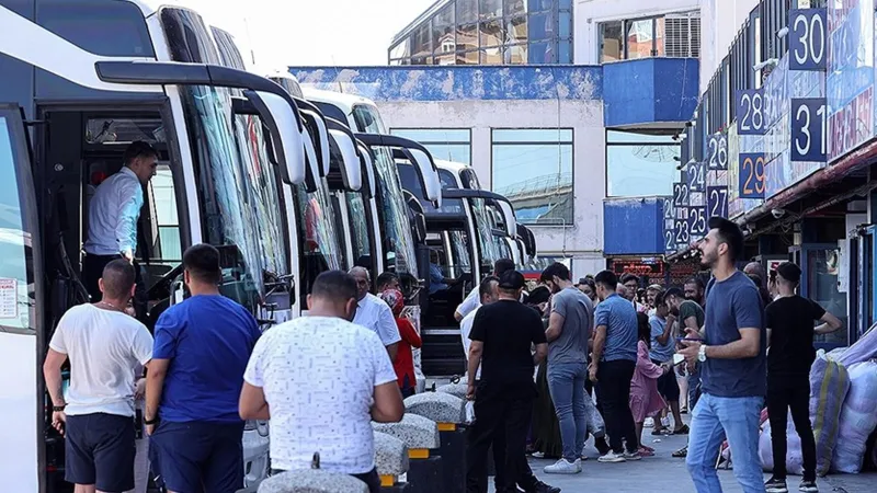 Bayram Öncesi Otobüs Bileti Alarmı! Ek Seferler Çare Olacak mı?